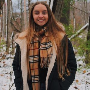 Meet your Posher, Arielle